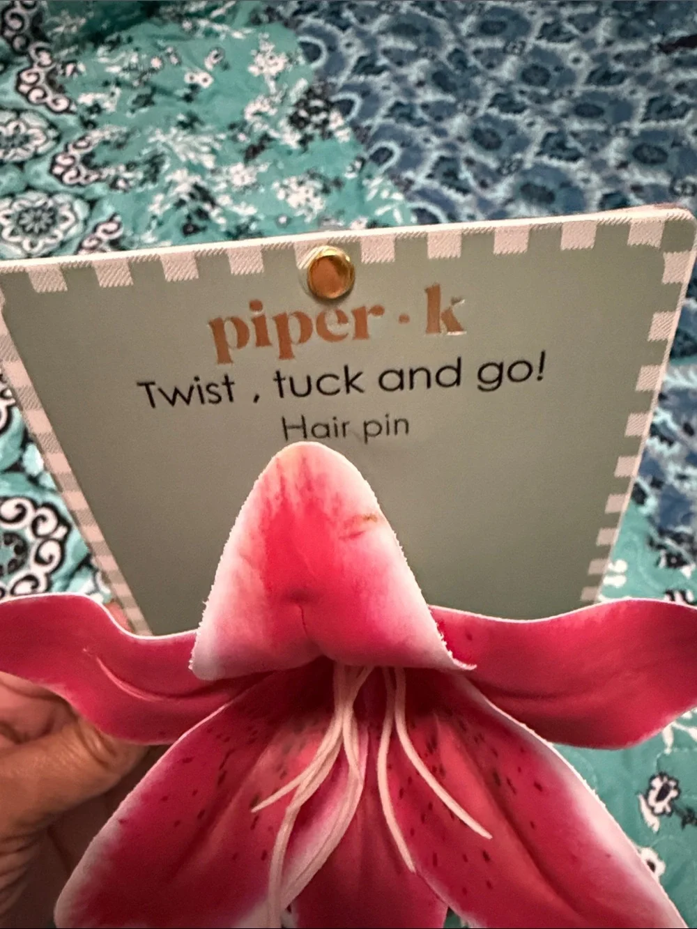 Piper-K Twist, Tuck and Go Hibiscus Hair Pin - NWT